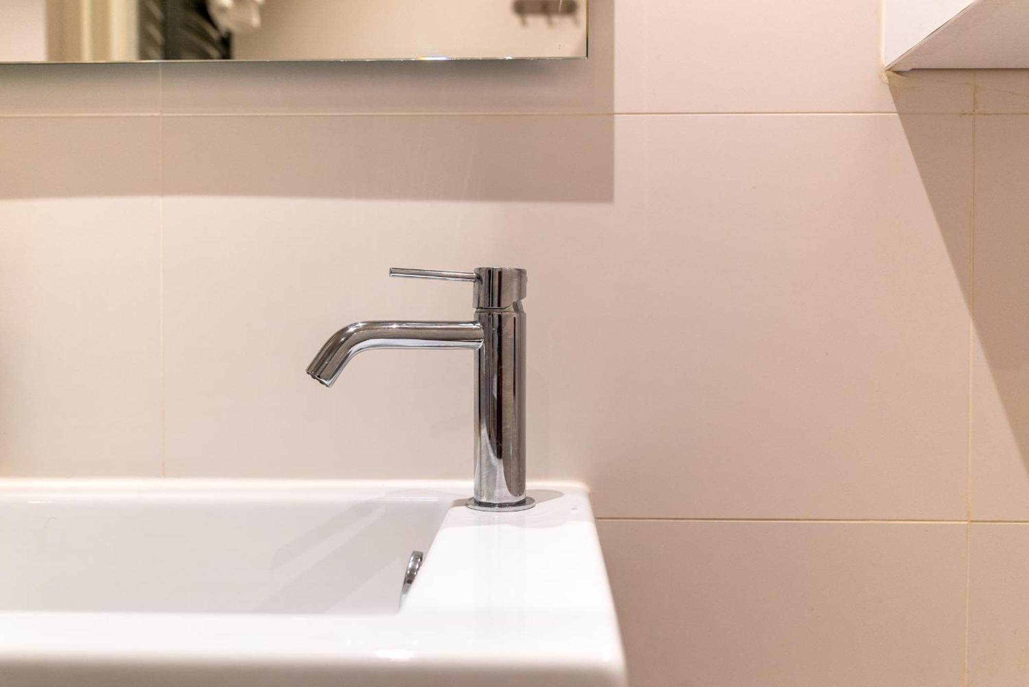 Stylish Studio In The Heart Of Breda City Center ภายนอก รูปภาพ