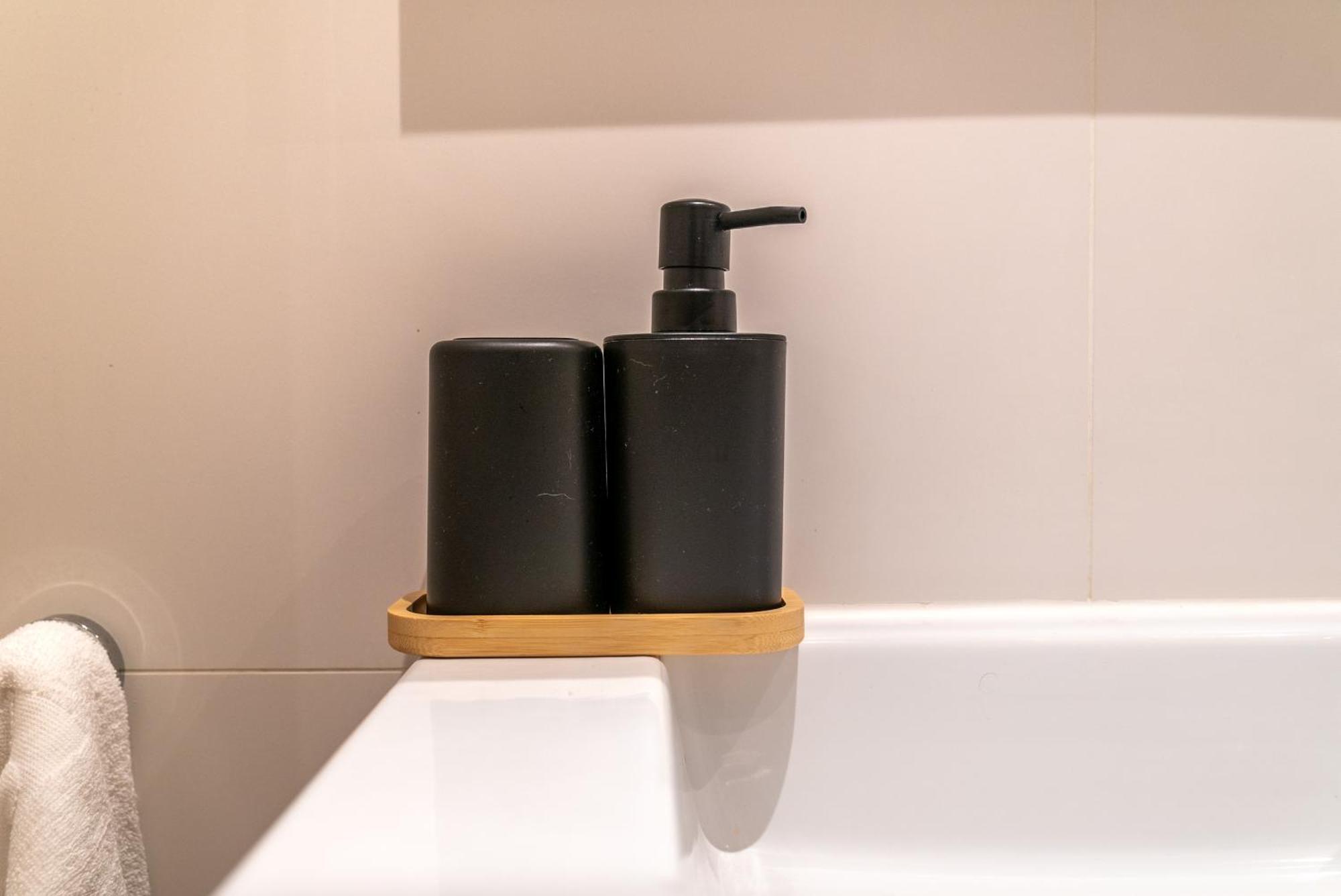 Stylish Studio In The Heart Of Breda City Center ภายนอก รูปภาพ